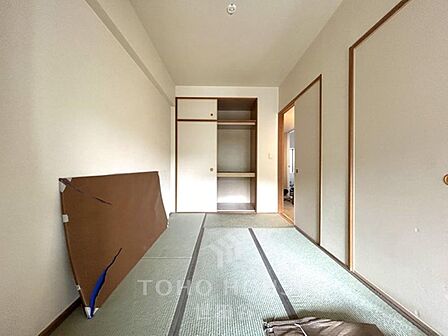 新規リノベーション(26年9月完工)8階部分・南向き。陽当り・通風良好。駅までほぼ平坦な道のり。24時間ゴミ出し可。防犯カメラあり