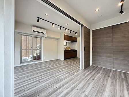 新規リノベーション(26年7月完工)角部屋住戸・管理体制良好。是非お気軽にお問い合わせください。