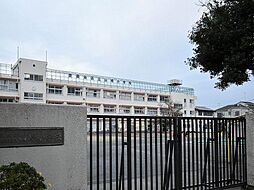 世田谷区立山崎小学校まで約627m