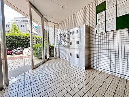 新規リノベーション(26年6月完工)駅まで徒歩3分・生活に便利な住環境。是非お気軽にお問い合わせください。