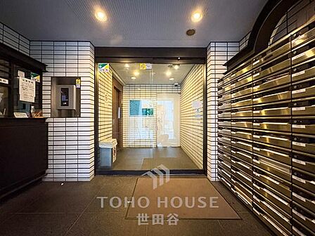 駅まで徒歩6分の立地です。バス・トイレ別。オートロック付き。事務所利用可。是非お気軽にお問い合わせください。