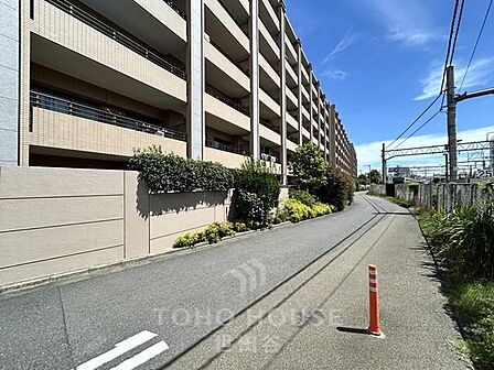 駅まで徒歩2分。オートロック・宅配ボックス付き。是非お気軽にお問い合わせください。