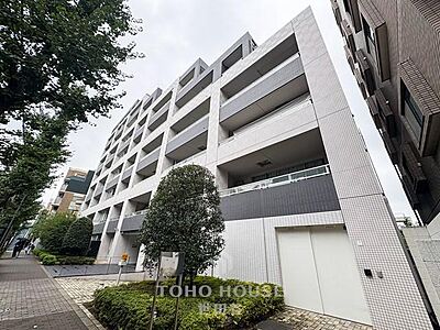 外観:22年築・総戸数81戸の大規模レジデンス。北東・北西角部屋です。ルーフバルコニー付き。是非お気軽にお問い合わせください 外観:22年築・総戸数81戸の大規模レジデンス。北東・北西角部屋です。ルーフバルコニー付き。是非お気軽にお問い合わせください