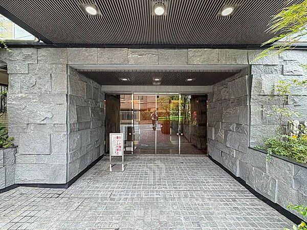 エントランスを拡大表示