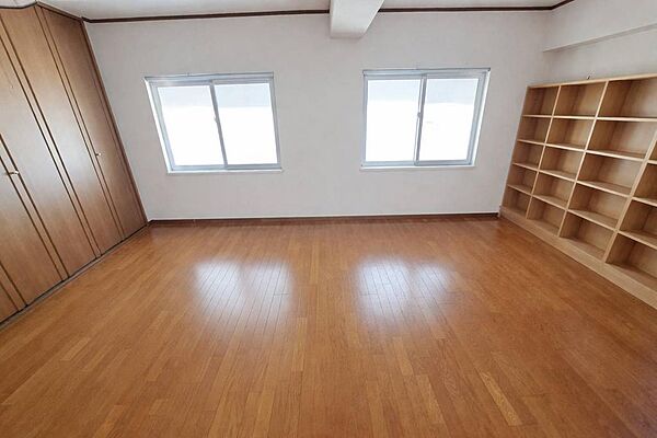 洋室を拡大表示