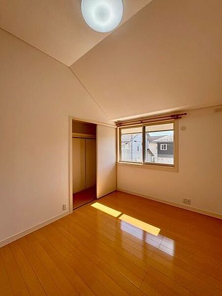 洋室を拡大表示