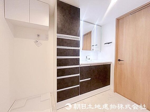 洗面化粧台の鏡...