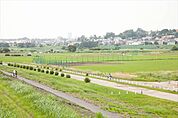 多摩川河川敷多目的広場まで約450ｍ！