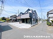 交通量の少ない閑静な住宅街ですので、小さなお子様がいらっしゃるご家庭でも安心してお住まいになれます！