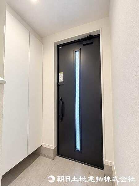 玄関を拡大表示
