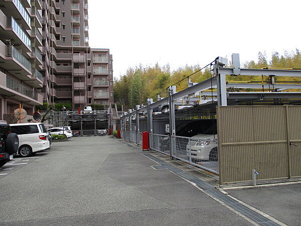 ヴィルヌーブガーデンズ千里山西 ｜大阪府吹田市千里山竹園１丁目(賃貸マンション3LDK・3階・68.27㎡)の写真 その16