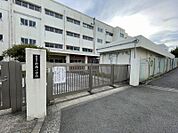横浜市立新橋小学校990ｍ