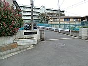 横浜市立東鴨居中学校1050ｍ