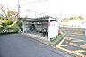 その他：雨の日でも自転車が濡れにくい、屋根付きの駐輪場を完備。大切な自転車を天候から守れるため、毎日の通勤・通学も安心です。共用部はきれいに清掃されており、気持ちよくご利用いただける自転車置場です♪