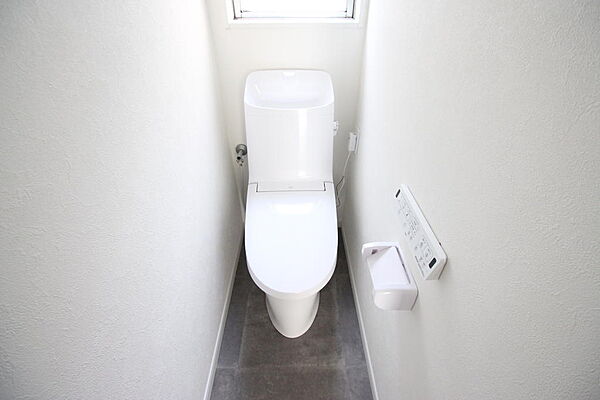 トイレを拡大表示