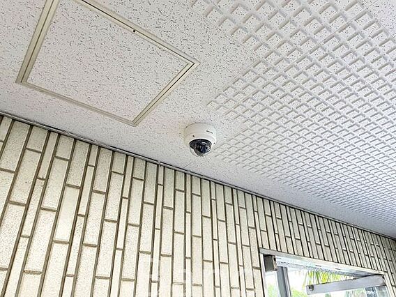監視カメラがつ...