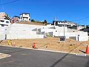 お庭を広くとることにより、家庭菜園やガーデニングを楽しんだり、ウッドデッキを設置することでバーベキューやプールなどにも活用いただけます。（2026年1月撮影）