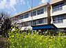 周辺：千葉市立寒川小学校（約1300m）徒歩約17分の距離にある小学校です。教育目標に「心豊かにたくましく生きる子どもの育成」を掲げています。