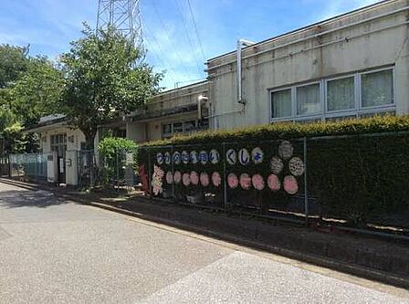 都賀の台保育所（約1400m）徒歩約18分の距離にある保育園です。お子様の通園にぴったりです。