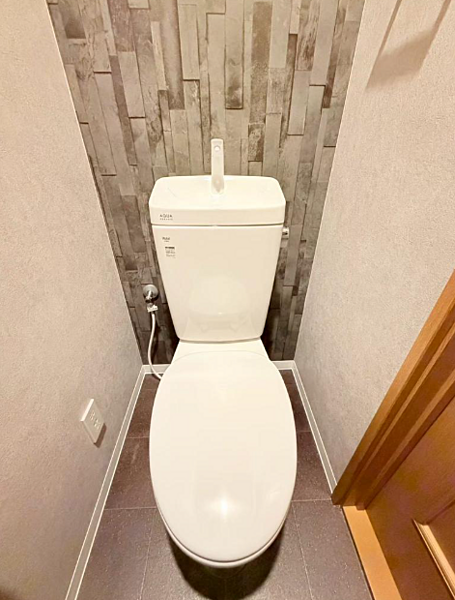 トイレを拡大表示