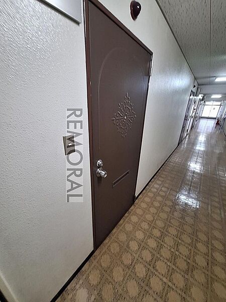 玄関を拡大表示
