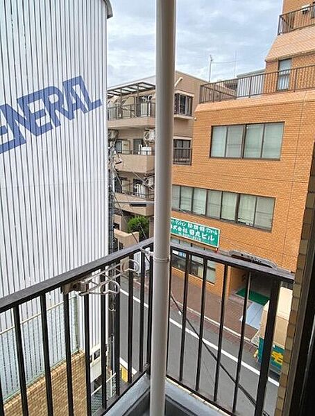 バルコニーを拡大表示