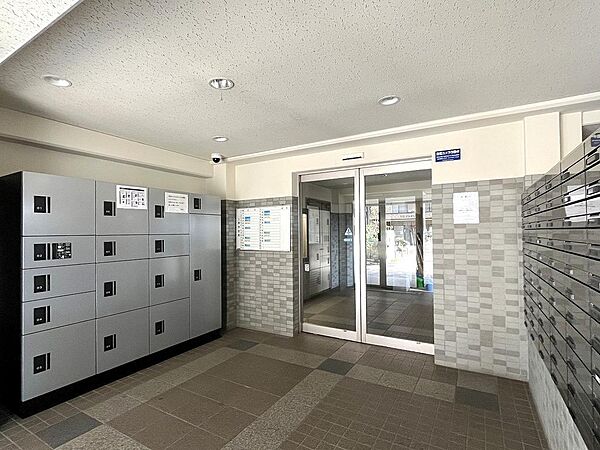 apartment 栄町