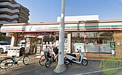 セブンイレブン柳本町店 298m