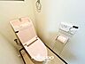トイレ：■トイレは各階にございます！■嬉しい温水便座付きトイレ！寒い冬でも便座を温めることができるので、快適にご使用いただくことができます！