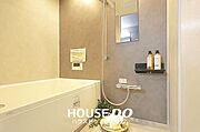 ■浴室乾燥付きのバスルーム！■毎日の疲れを癒す快適なバスルーム！■ゆとりのある空間で、ご家族での入浴も楽しめそうですね！