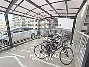 ■屋根付き駐輪場！雨が降っても大事な自転車が傷みにくくいいですね！