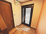■広々とした玄関にはお好みの収納を設置していただけます◎■自然な穏やかさのある優しい色合いが魅力的な玄関！毎日使うからこそ玄関の雰囲気は大切なポイントですね♪