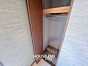 ■うれしいリビング収納！■リビング収納は必ず通る位置にあるため、普段使用する小物等を置いておくのも◎■屋根裏収納もあり収納豊富です！