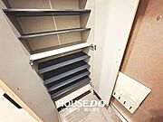 ■自然な穏やかさのある優しい色合いが魅力的な玄関！毎日使うからこそ玄関の雰囲気は大切なポイントですね♪