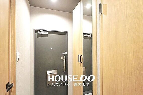 ■玄関ドアにプ...