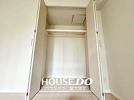 ■全居室収納付き！■お部屋がスッキリ片付くだけでなく、新しく収納棚を買い足す必要がないので、初期費用が抑えられそうですね！