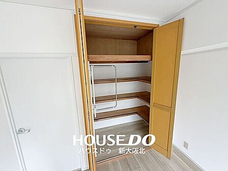 ■造り付けの収納は地震の揺れで倒れる心配がないので、防災面でも安心です!