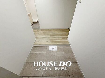 ■玄関から直接室内が見えない造りになっています!■急な来客時でも慌てることなく応対できますね!