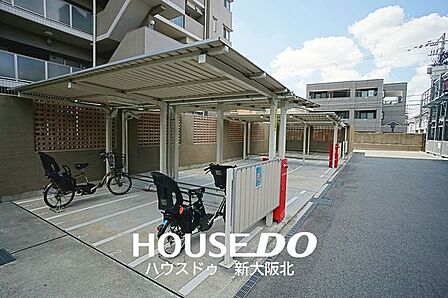■屋根が付いているので大切な自転車が濡れにくく、錆から守ってくれます!■自転車があると行動範囲が一気に広がって便利ですよね!