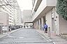 駐車場：■駐車場にはチェーンゲートが付いている為、不審車両の進入が防げます！■駐車場に出入りする車両が突然来ることもないため、子育て世帯にも安心です♪