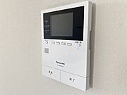設備(2025年9月)撮影◎本日案内可能◎TVモニターホンは、留守でも来訪者をあとから確認できる録画機能搭載。