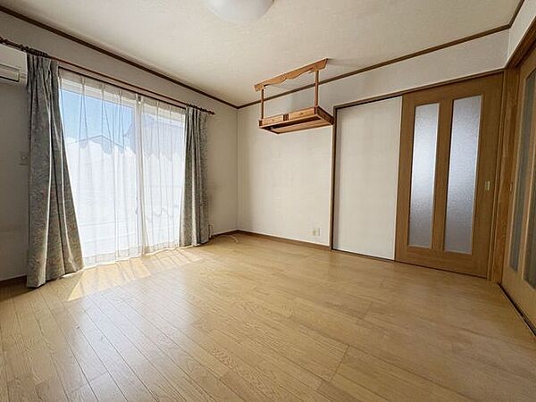 洋室を拡大表示