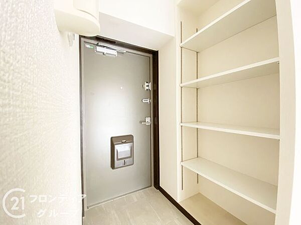 玄関を拡大表示