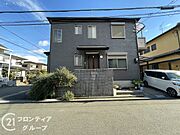 3沿線利用可能でお出掛けの幅が広がります。落ち着いた色合いの外観は、周囲の景観に溶け込みます。
