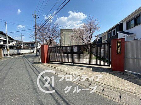 京都市立梅津中学校 徒歩10分。 800m