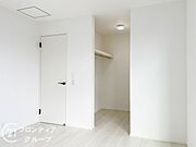 充実した収納スペースなので、お子様が大きくなって、荷物が増えてもたっぷり収納しておけますね