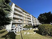 RC造、5階建てのマンションです。