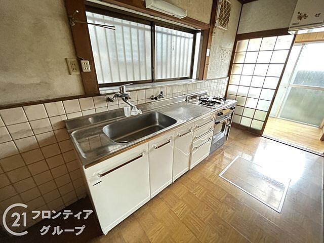 キッチン 京都市山科区西野山射庭ノ上町