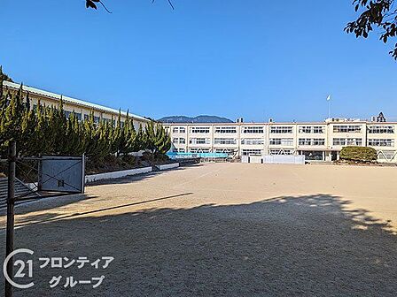大津市立長等小学校 徒歩19分。 1500m