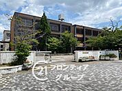 京都市立西ノ京中学校 徒歩10分。 750m